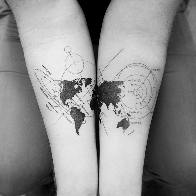 tatuaż mapa świata